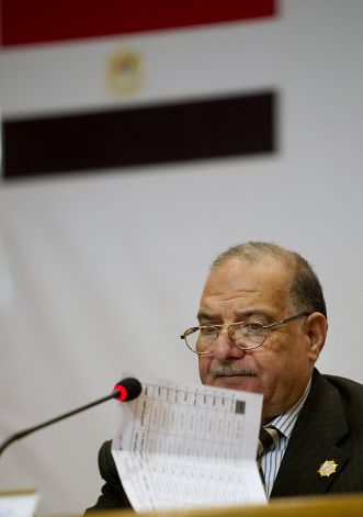 Abdel Moez Ibrahim, former head of the Egyptian Election Commission, holds a press conference in Cairo (File photo) AFP PHOTO / ODD ANDERSEN