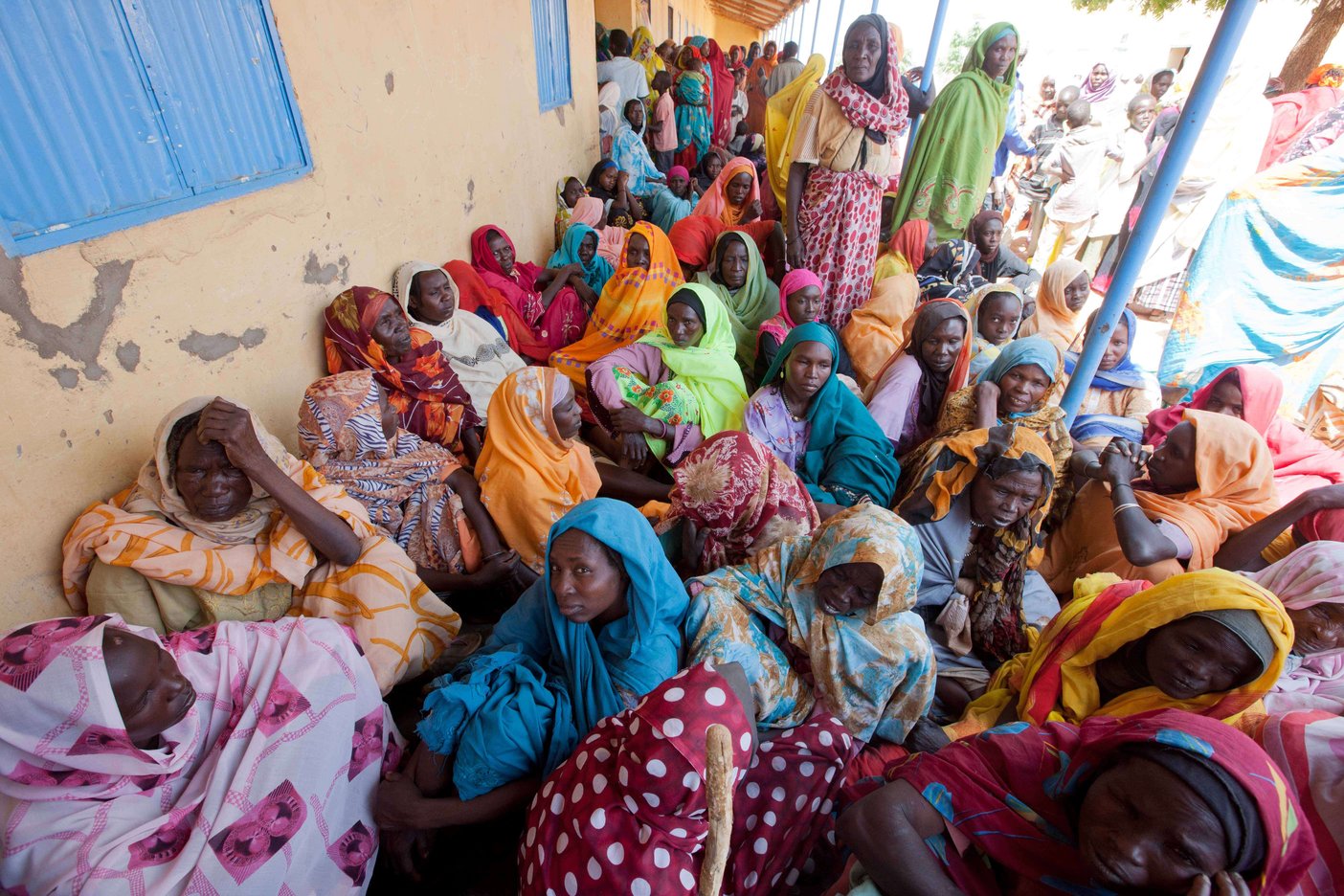 Sudanese women waiting to be examined by doctors at a medical centre near the Kassab camp in the Norhtn Darfur town of Kutum on 9 August AFP PHOTO / UNAMID / ALBERT GONZALEZ FARRAN