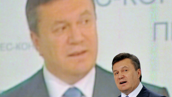 President Yanukovych speaks during a political rally (File photo) AFP PHOTO / Sergei Supinsky