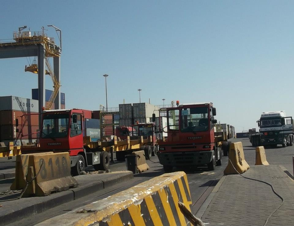 Work is still at a standstill in Sokhna port as dock workers continue their strike action.(Daily News Egypt)
