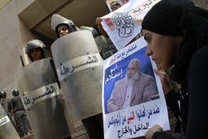 Protesters demonstrate in front of a previous court hearing against Abu Islam. (File photo/ Mohamed Omar) 