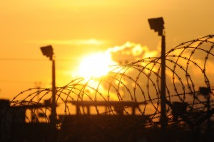 The Sun rises over the US detention center "Camp Delta" at the US Naval Base in Guantanamo Bay, Cuba (AFP PHOTO / MICHELLE SHEPHARD / TORONTO STAR / POOL )