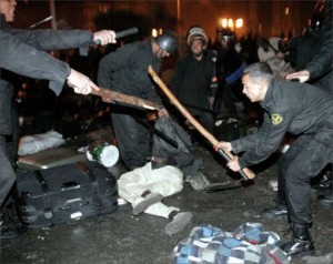 Police surround the encampment that had been home to protesters for three months. (Photo courtesy of Ibrahim Musa)  