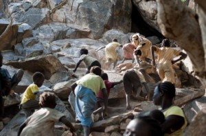 Women and children take shelter in natural caves (File photo) AFP PHOTO / Phil Moore