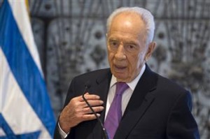 The Egyptian president described his “highest esteem and consideration” for Israeli President Shimon Peres. (AFP Photo)