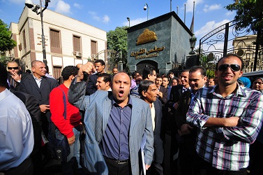 Protesters gather outside the Shura Council to voice various demands. (PHOTO BY HASSAN IBRAHIM)