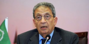 Amr Moussa and other members of the Constituent Assembly are threatening to walk out of the constitution drafting process (File photo by AFP / Bulentkilic)