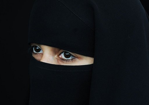 Two Coptic women were attacked and had their hair cut by two women who wore niqab two weeks ago. (AFP / FILE PHOTO)