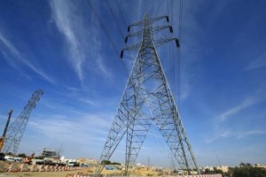 Electricity pylons near Riyadh. Saudi Arabia said on Saturday that its budget surplus hit 386 bn riyals ($102.9 bn) in 2012 as oil-dominated revenues surged, according to state television. (AFP PHOTO)