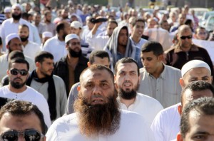 Islamists march from Al-Istikama mosque in Giza square to Tahrir square plying shari'a in Egypt. (DNE/ Mohamed Omar)