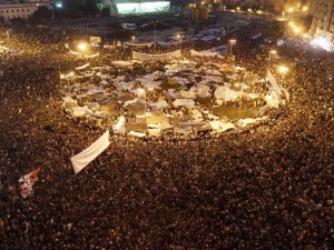 Protester numbers swell to fill Tahrir Square on 8 February 2011  (AFP Photo)