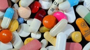 Pharmaceutical companies, particularly regional and multinational ones, argue that the worldwide rising prices of medicinal drugs, which are imported using US dollars (Photo - AFP)