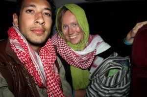 An Israeli Arab tourist identified as Amir Omar Hassan (L) and a Norwegian tourist (no name given), who were kidnapped by armed Bedouin tribesmen, sit in a car outside a police station in Egypt's Sinai peninsula following their release early on March 26, 2013. An Israeli man and a Norwegian woman kidnapped by armed Bedouin tribesmen in Egypt's Sinai peninsula four days ago were set free, state news agency MENA said.  (AFP Photo\ Stringer) 