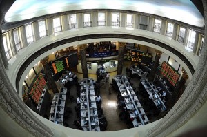 The stock benchmark rose again on Monday after a five-month high recorded the day earlier, following the completion of the Orascom Construction Industries (OCI) deal and a recent interest rate cut by the central bank. (Photo by Mohamed Omar)