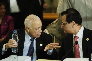 Lebanon's foreign minister called on Arab foreign ministers gathered in Cairo to let the Syrian government retake its seat at the Arab League, from which it was suspended in 2011.  Photo: Arab League Secretary General Nabil al-Arabi (L) and Lebanese Foreign Affairs Minister Adnan Mansur (R) (AFP Photo)