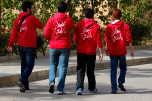 Students on their way to the event, sporting hoodies with Alashanek Ya Balady  Courtesy of AYBGUC Facebook page