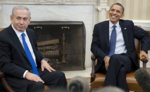 Barack Obama (right) and Benjamin Netanyahu in the Oval Office of the White House in Washington, DC, on March 5, 2012 (AFP/File, Saul Loeb) 