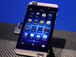 Blackberry announced Wednesday that it would be releasing its new Z10 model in Egypt. (AFP Photo)