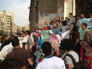 Students protest detainments of their colleagues by the High Court (Photo by: Basil El-Dabh) 