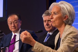 In this image released by the International Monetary Fund, Chairman of the Development Committee Marek Belka (C), World Bank President Dr. Jim Yong Kim (C), and IMF Managing Director Christine Lagarde (R) hold their Development Committee press conference April 20, 2013 at the World Bank in Washington, DC (AFP Photo)