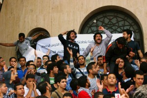 Students at Alexandria University demonstrate against the use of excessive force by security personnel Last Sunday  (Photo by: Ahmed Arab)