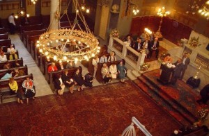 Members of the small remaining Egyptian Jewish community congregate in the Shaar Hashamayim Synagogue in Cairo, also known as Temple Ismailia or Adly Synagogue, on 31 October 2007. Carmen Weinstein, the leader of Egypt's tiny remaining Jewish community, has died on Saturday at the age of 84, a friend and lawyer said. (AFP File Photo)