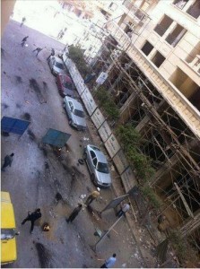 Clashes erupted in Smouha, Alexandria on Friday evening between government supporters and Muslim Brotherhood opponents in the square housing the destroyed Brotherood office building. (Photo courtesy of 6 April Alexandria Facebook Page)