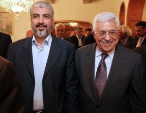 Palestinian President Mahmud Abbas and Hamas chief Khaled Meshaa met earlier in Cairo in January  (Hamas Press Office/AFP/File) 