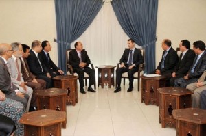 A photo issued by Syrian news agency (SANA) on May 23, 2013 shows president Bashar al-Assad (4thR) in talks in Tunisia (SANA/AFP) 
