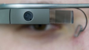 A visitor of the "NEXT Berlin" conference tries out the Google Glass on April 24, 2013 in Berlin (DPA/AFP/File, Ole Spata) 